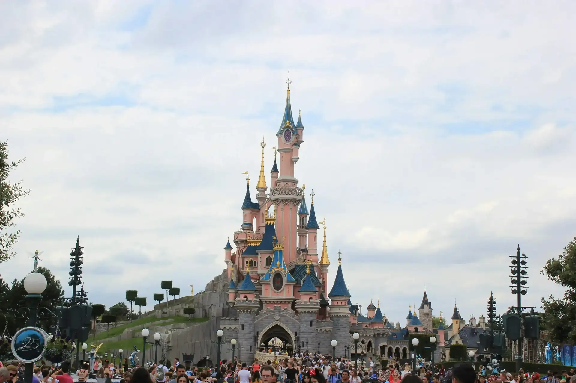 Guia Completo da Disney Paris: Tudo o que Você Precisa Saber para uma Experiência Mágica!