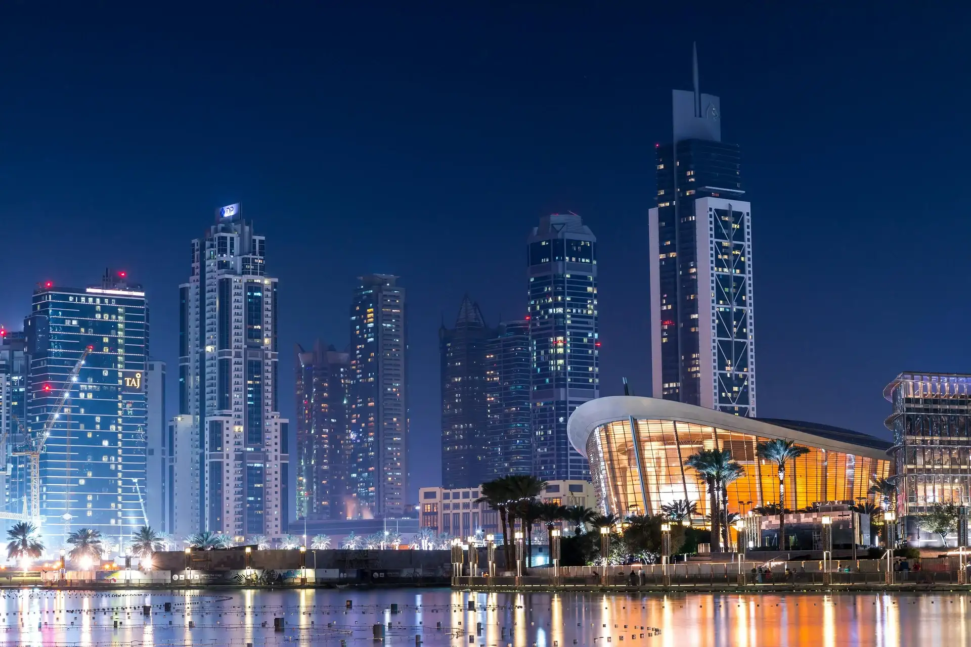 Guia de viagem para Dubai: O que saber antes de viajar sobre cultura, clima e transporte