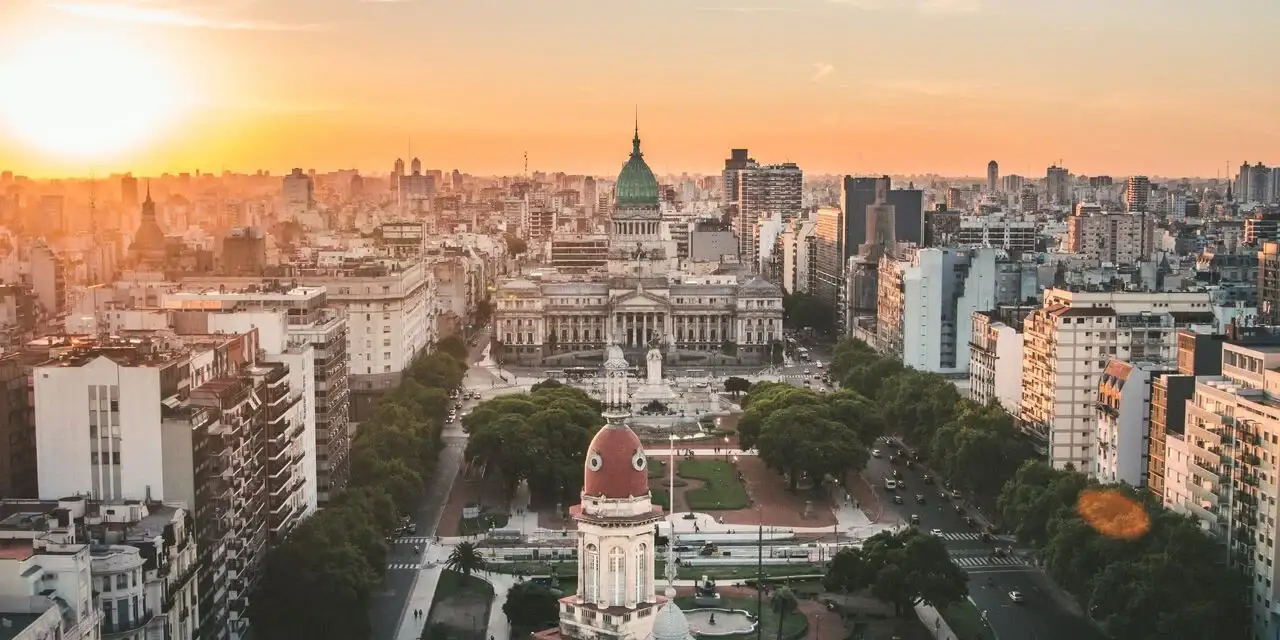 Melhores Restaurantes em Buenos Aires: 10 Lugares Imperdíveis para Saborear a Cidade