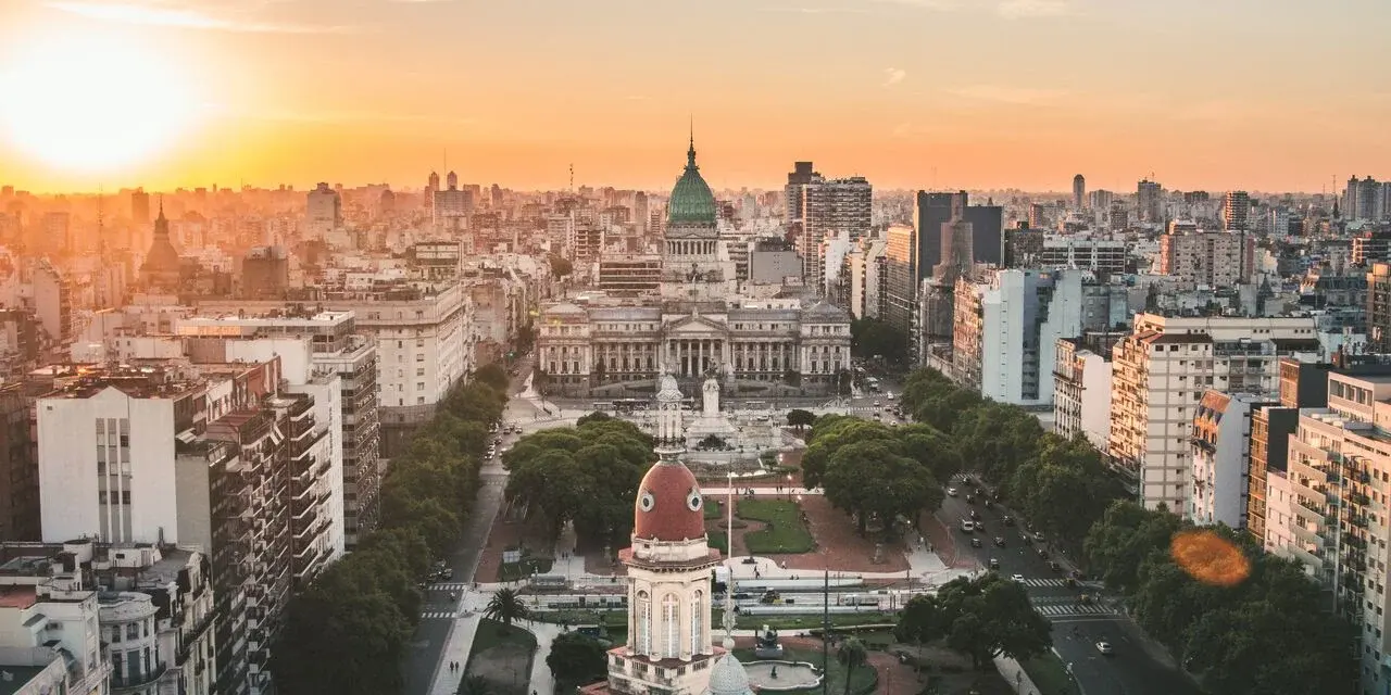 Melhores Restaurantes em Buenos Aires: 10 Lugares Imperdíveis para Saborear a Cidade