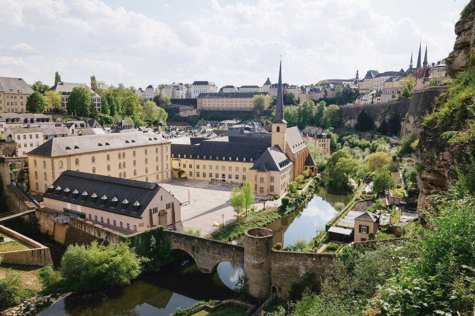 Imagen del eSIM Luxemburgo de Wavee Global